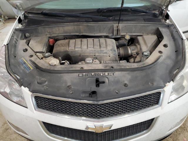 1GNLREED4AS136916 - 2010 CHEVROLET TRAVERSE LS WHITE photo 12