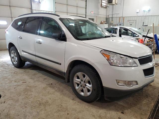 1GNLREED4AS136916 - 2010 CHEVROLET TRAVERSE LS WHITE photo 4