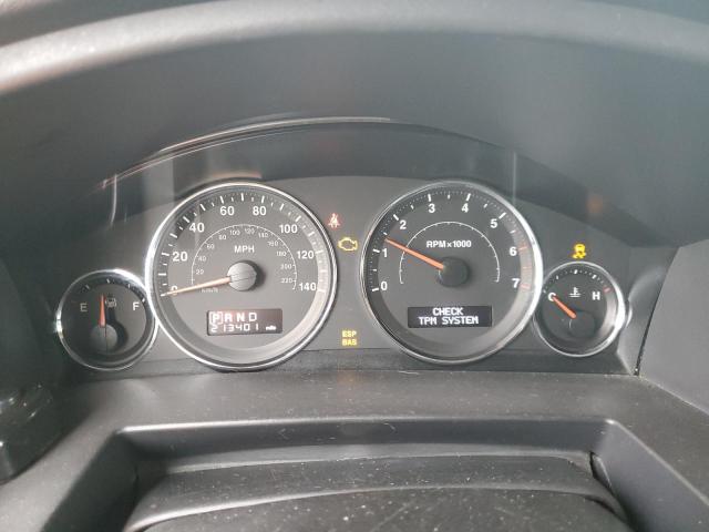 1J8HG48K09C501180 - 2009 JEEP COMMANDER SPORT Rot Foto 9