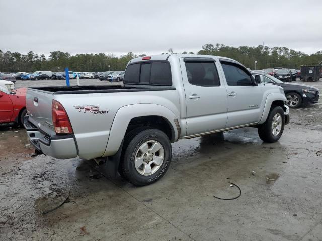 5TEJU62N08Z534955 - 2008 TOYOTA TACOMA DOUBLE CAB PRERUNNER SILVER photo 3