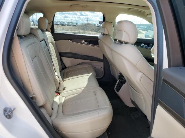 2LMPJ6LR8JBL39131 - 2018 LINCOLN MKX RESERVE WHITE photo 10
