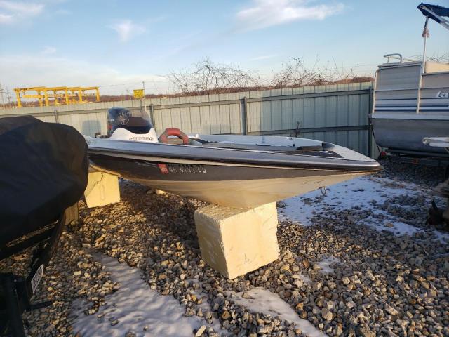 OMLS1224C999 - 1999 STRA BOAT TWO TONE photo 1