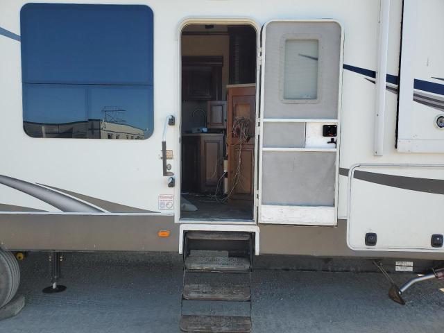 5SFBG4324GE302068 - 2016 HEARTLAND BIGHORN 白色 照片 5