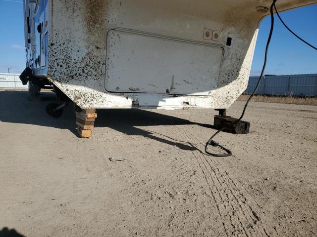 5SFBG4324GE302068 - 2016 HEARTLAND BIGHORN 白色 照片 9