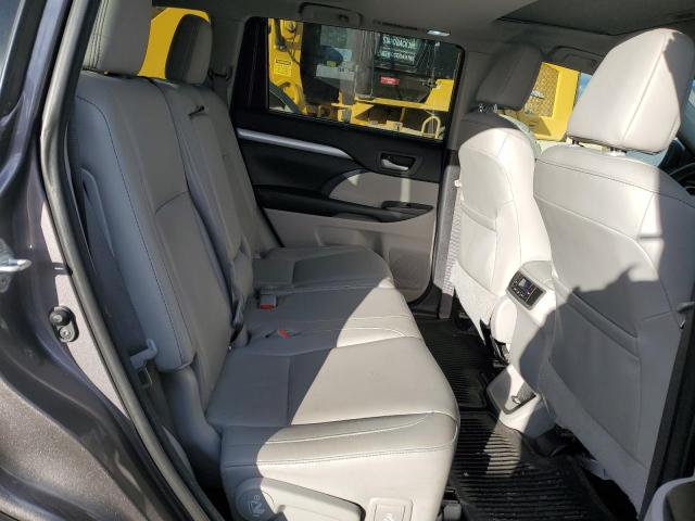5TDJKRFH3GS275708 - 2016 TOYOTA HIGHLANDER XLE 灰色 照片 11