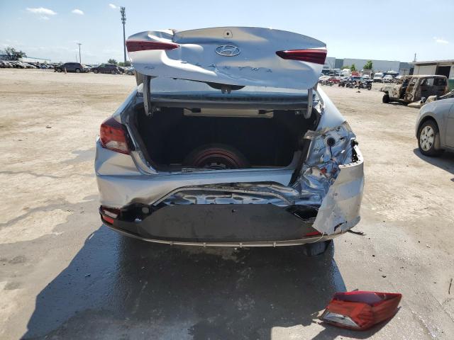 KMHD74LF6LU011811 - 2020 HYUNDAI ELANTRA SE SILVER photo 6