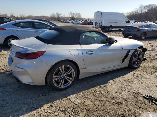 WBAHF3C03NWX99398 - 2022 BMW Z4 SDRIVE30I SILVER photo 3
