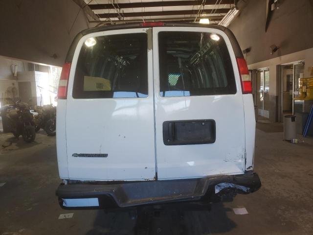 1GCGG29C381223190 - 2008 CHEVROLET EXPRESS G2 WHITE photo 6