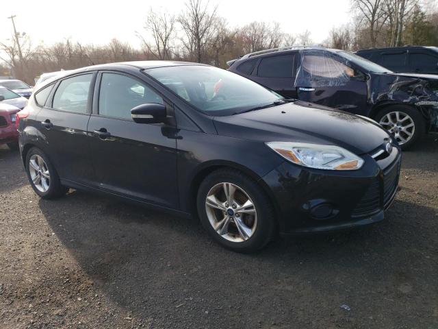 1FADP3K23EL282482 - 2014 FORD FOCUS SE BLACK photo 4