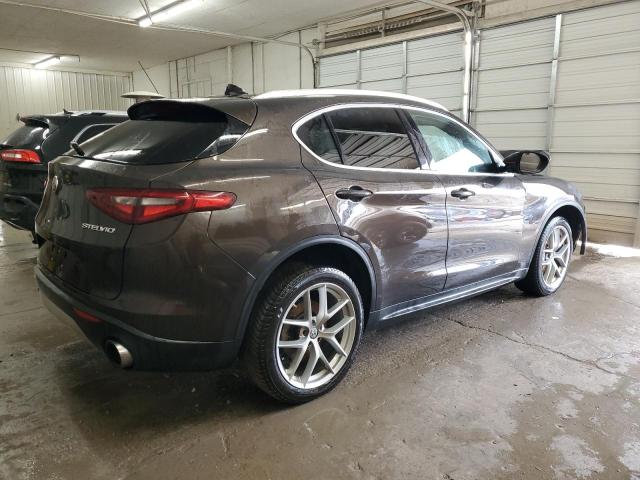 ZASFAKBN4J7C22701 - 2018 ALFA ROMEO STELVIO TI BROWN photo 3
