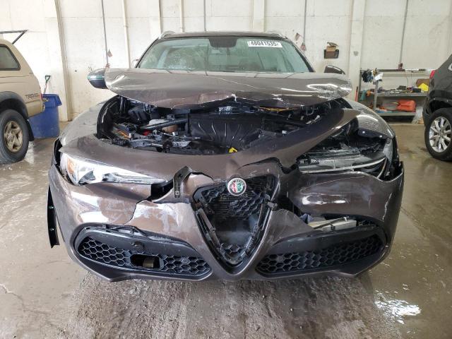 ZASFAKBN4J7C22701 - 2018 ALFA ROMEO STELVIO TI BROWN photo 5