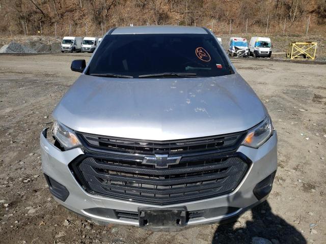 1GNEVFKWXMJ109990 - 2021 CHEVROLET TRAVERSE LS GRAY photo 5