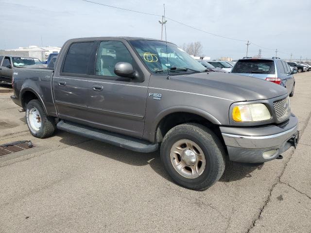 1FTRW08LX2KC67223 - 2002 FORD F150 SUPERCREW GRAY photo 4