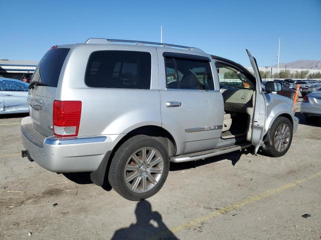 1A8HW58298F102810 - 2008 CHRYSLER ASPEN LIMITED ვერცხლისფერი ფოტო 3