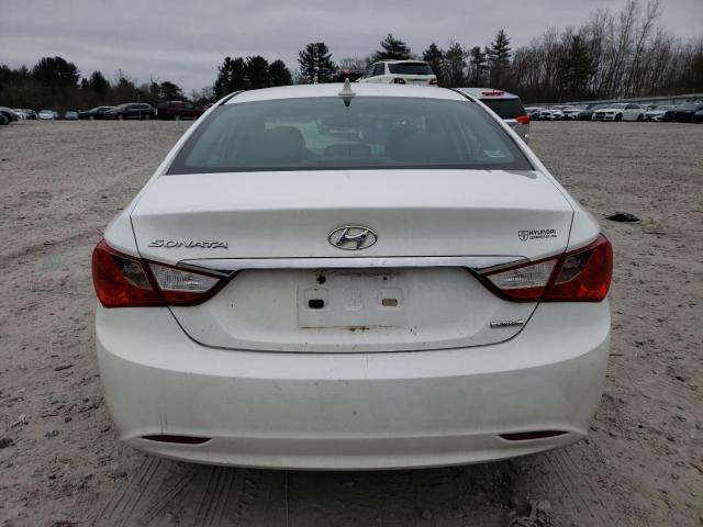 5NPEC4AC1BH007252 - 2011 HYUNDAI SONATA SE WHITE photo 6