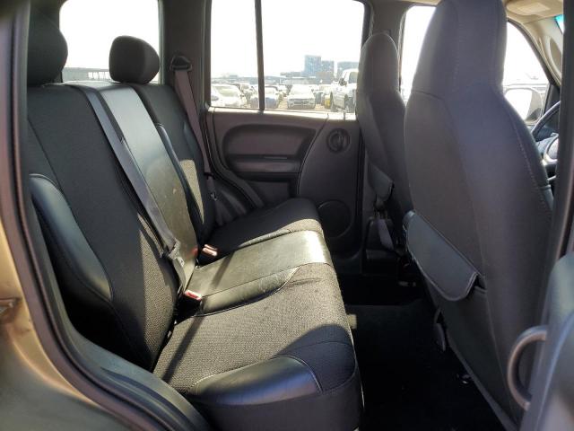 1J4GL38KX2W332308 - 2002 JEEP LIBERTY RENEGADE 绿色 照片 11