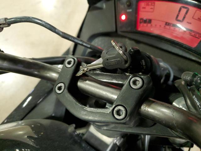 JKAEXEC189DA25542 - 2009 KAWASAKI EX650 C 黑色 照片 8