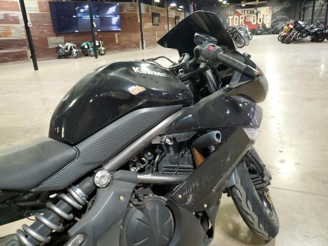 JKAEXEC189DA25542 - 2009 KAWASAKI EX650 C 黑色 照片 9