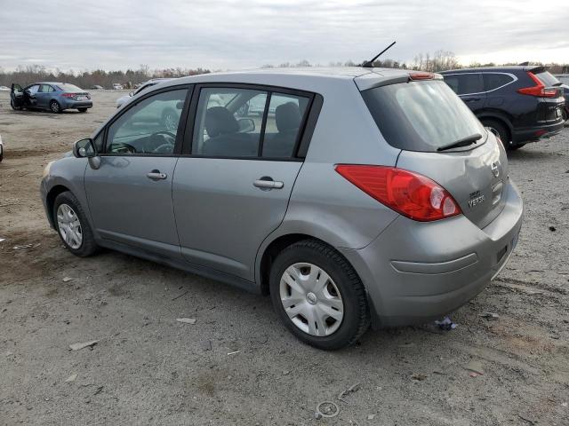 3N1BC13E47L430725 - 2007 NISSAN VERSA S GRAY photo 2