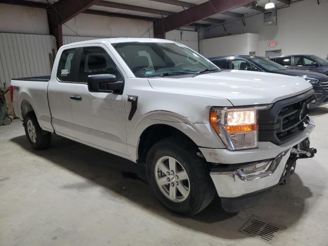 1FTEX1EP1MKF10106 - 2021 FORD F150 SUPER CAB WHITE photo 4