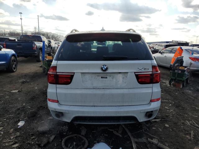 5UXZV4C50D0E01207 - 2013 BMW X5 XDRIVE35I WHITE photo 6