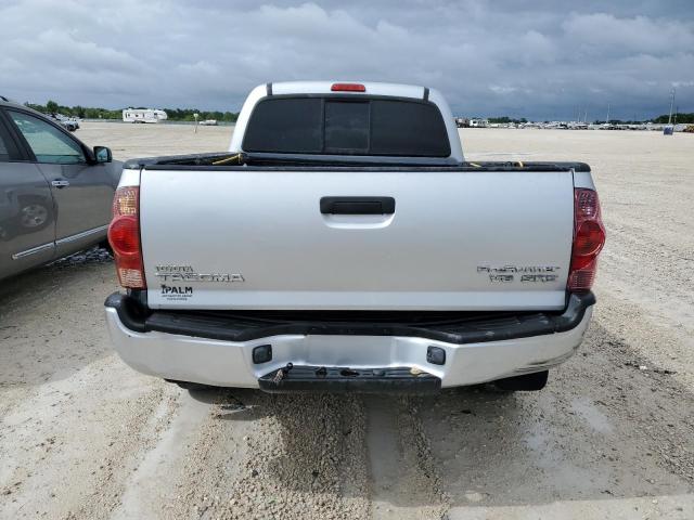 3TMKU72N68M013777 - 2008 TOYOTA TACOMA DOUBLE CAB PRERUNNER LONG BED SILVER photo 6