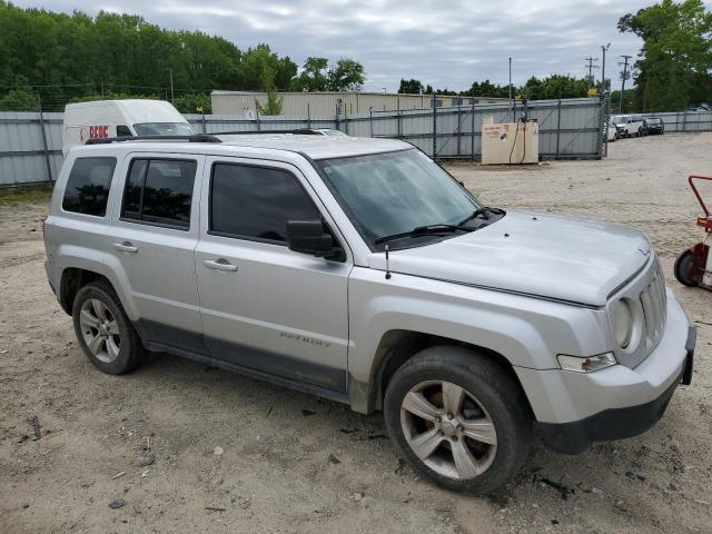 1C4NJPFA1DD260644 - 2013 JEEP PATRIOT LATITUDE GRAY photo 4