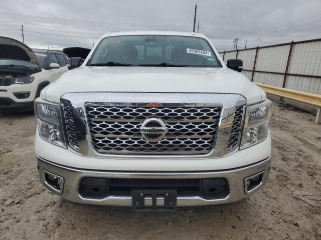 1N6AA1E68JN531906 - 2018 NISSAN TITAN SV WHITE photo 5