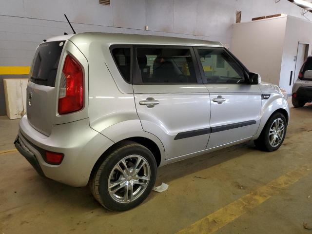 KNDJT2A54D7484124 - 2013 KIA SOUL SILVER photo 3