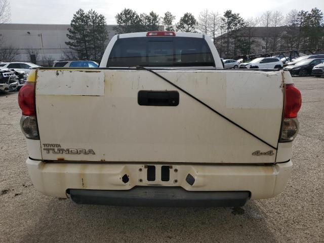 5TFKT52197X001961 - 2007 TOYOTA TUNDRA WHITE photo 6