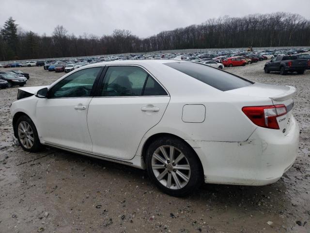 4T1BK1FK8CU515662 - 2012 TOYOTA CAMRY SE WHITE photo 2