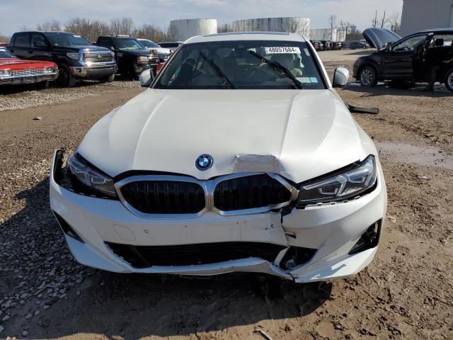 3MW39FS01P8D08942 - 2023 BMW 330XE თეთრი ფოტო 5