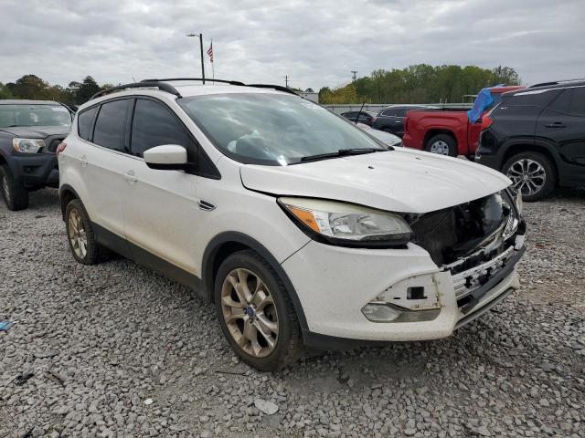 1FMCU0G90DUB51565 - 2013 FORD ESCAPE SE WHITE photo 4