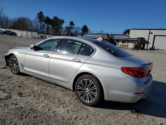 WBAJE7C58KWW15771 - 2019 BMW 540 XI SILVER photo 2