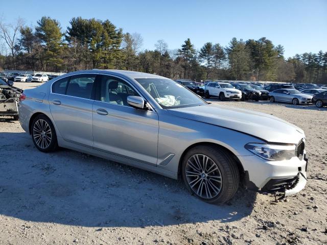 WBAJE7C58KWW15771 - 2019 BMW 540 XI SILVER photo 4