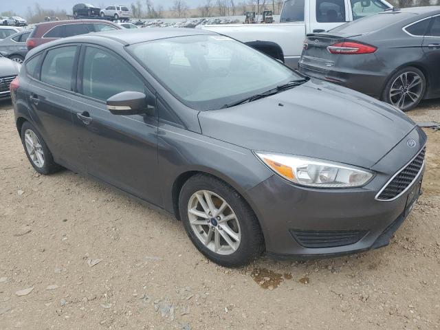 1FADP3K27HL284238 - 2017 FORD FOCUS SE BLACK photo 4