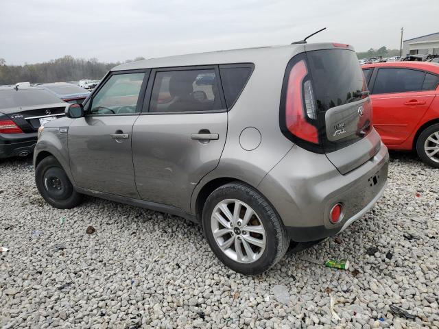 KNDJP3A59J7538071 - 2018 KIA SOUL + GRAY photo 2