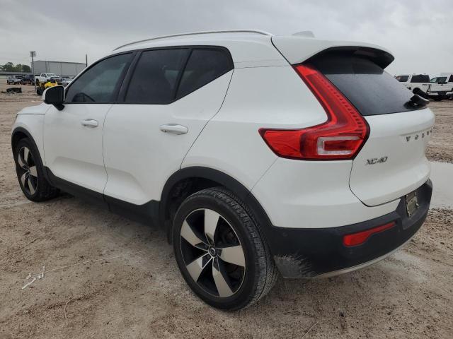 YV4162UKXK2147991 - 2019 VOLVO XC40 T5 MOMENTUM WHITE photo 2