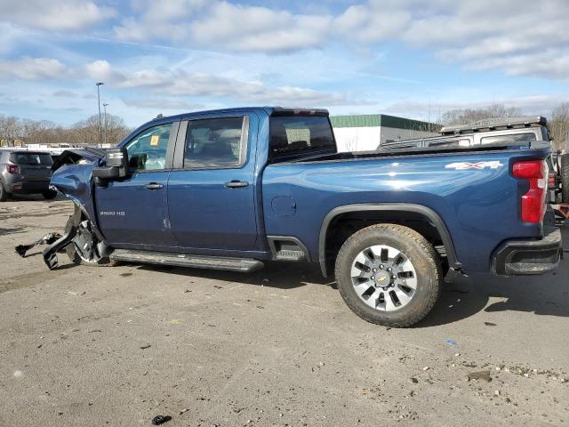 2GC4YME7XP1717642 - 2023 CHEVROLET SILVERADO K2500 CUSTOM BLUE photo 2