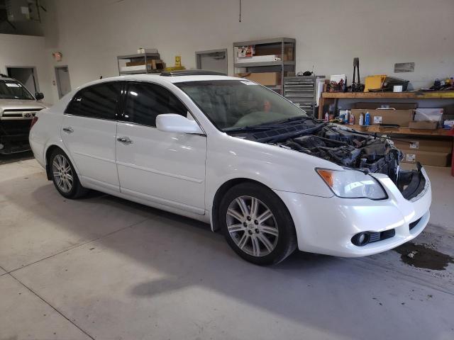 4T1BK36B48U288750 - 2008 TOYOTA AVALON XL WHITE photo 4