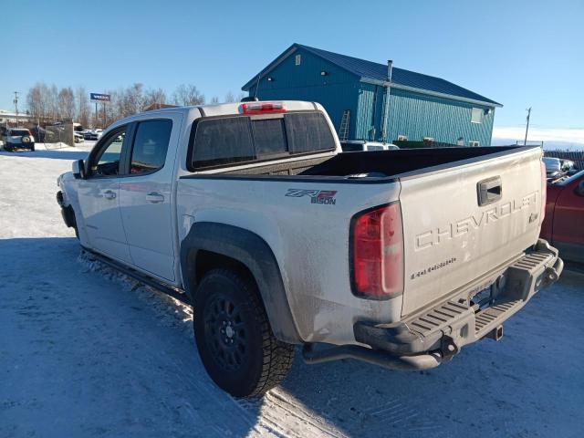 1GCGTEENXM1115535 - 2021 CHEVROLET COLORADO ZR2 WHITE photo 2