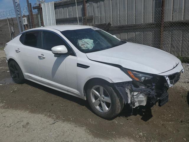 KNAGM4A74F5644518 - 2015 KIA OPTIMA LX WHITE photo 4