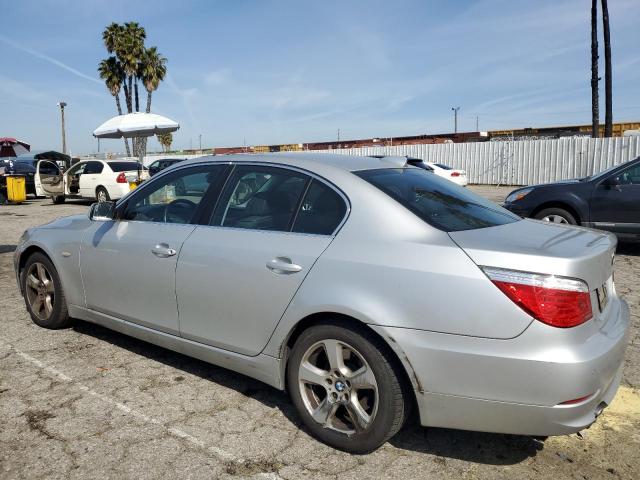 WBANV93518CW56461 - 2008 BMW 535 XI SILVER photo 2