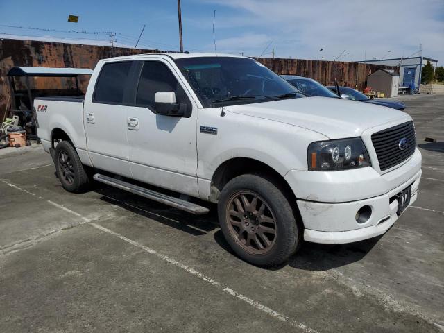 1FTPW12568KC47311 - 2008 FORD F150 SUPERCREW WHITE photo 4