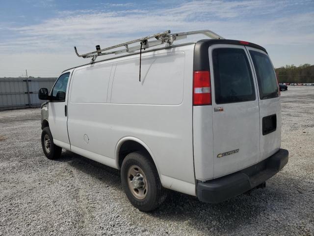 1GCWGAFP7M1159579 - 2021 CHEVROLET EXPRESS G2 WHITE photo 2