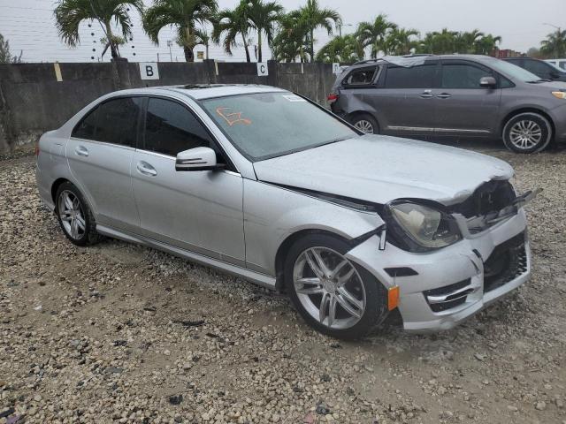 WDDGF4HB1DA769414 - 2013 MERCEDES-BENZ C 250 SILVER photo 4