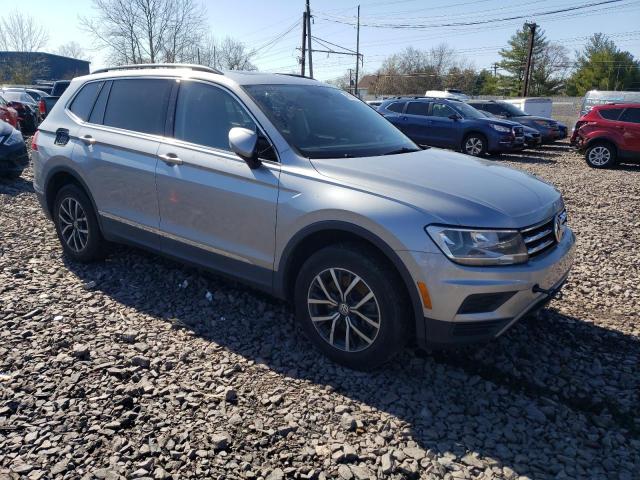 3VV2B7AX8LM037596 - 2020 VOLKSWAGEN TIGUAN SE SILVER photo 4