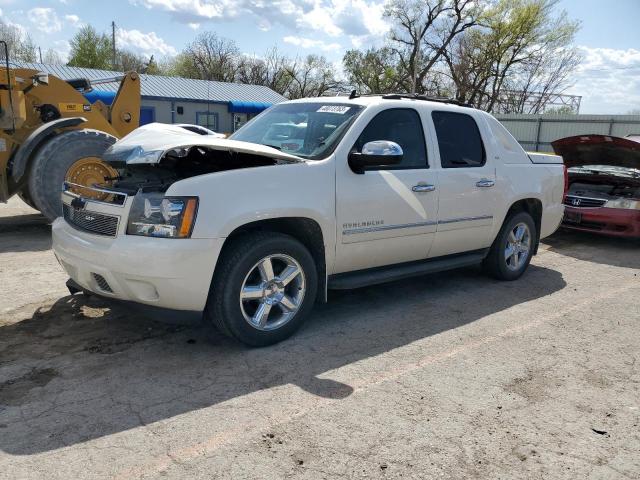 3GNMCGE07CG299598 - 2012 CHEVROLET AVALANCHE LTZ WHITE photo 1