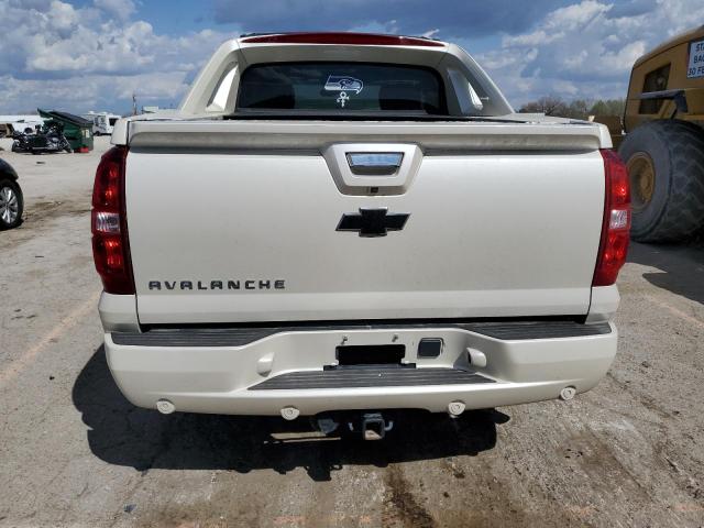 3GNMCGE07CG299598 - 2012 CHEVROLET AVALANCHE LTZ WHITE photo 6