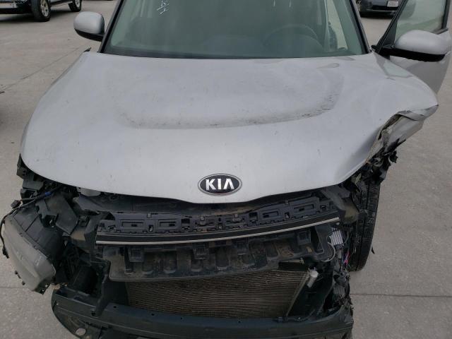 KNDJ23AU3L7103314 - 2020 KIA SOUL LX SILVER photo 12